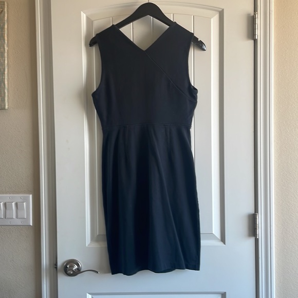 Kate Spade ♠️ Saturday black v-neck bodycon dress size small - Picture 2 of 4